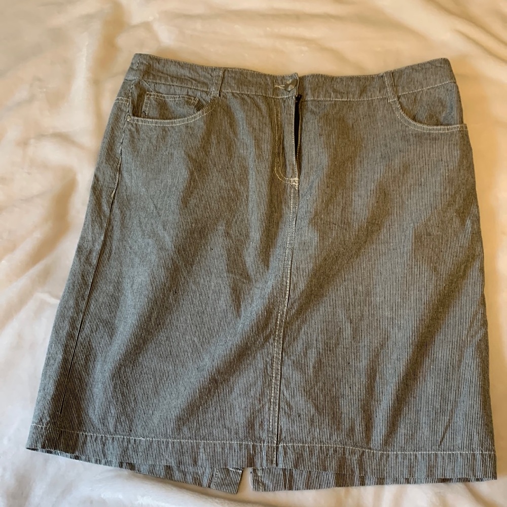 Black pin stripe skirt. Size 13. Reitmans